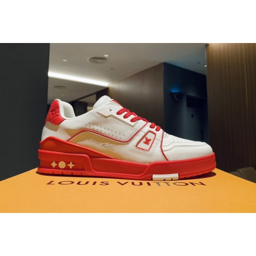 Louis Vuitton 1A8SK1 Trainer sneaker in Red Calf leather