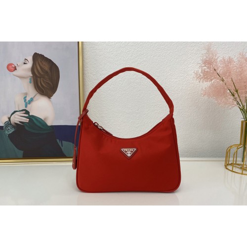 Prada 1NE515 Re-Edition 2000 nylon mini-bag in Red Nylon