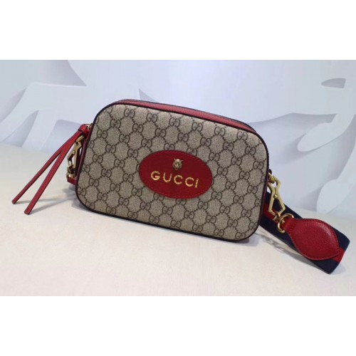 Gucci Supreme messenger bags Red