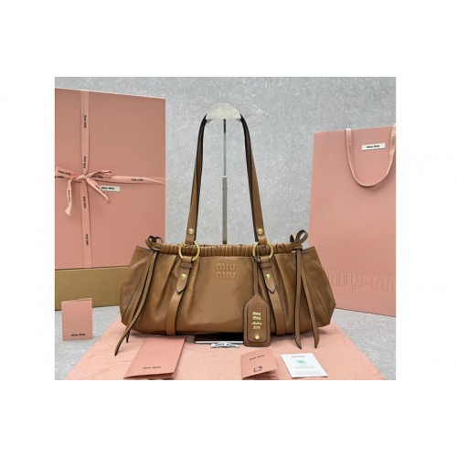 Miu Miu the pouch bag in Brown Leather