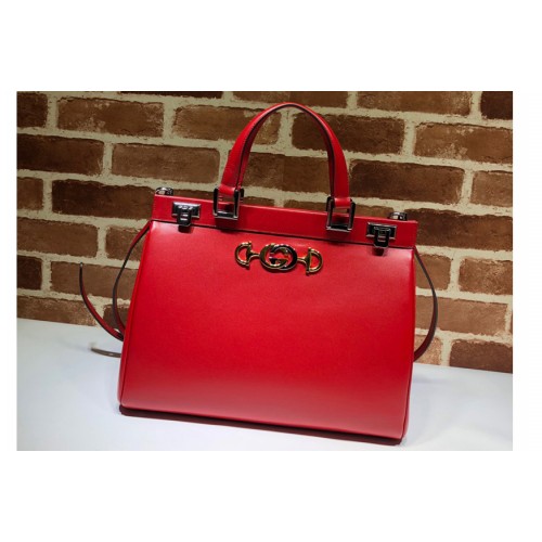 Gucci Zumi medium top handle bag in Red Leather