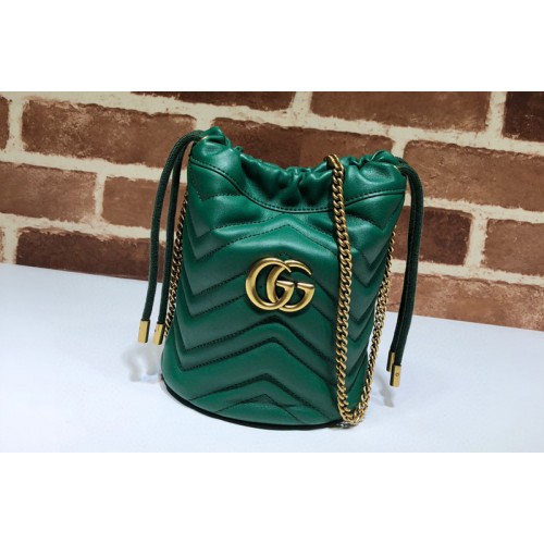 Gucci Marmont mini bucket bag in Green chevron leather