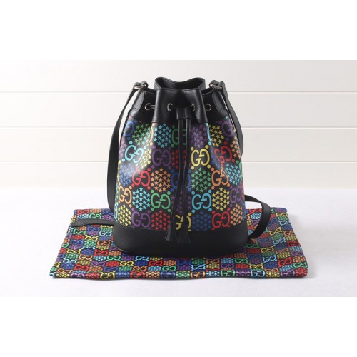 Gucci Psychedelic bucket bag in Psychedelic Supreme canvas Gucci Psychedelic bucket bag in Psychedelic Supreme canvas