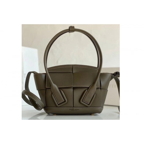 Bottega Veneta BV Mini Arco Top-handle Bag In Dark Green Calfskin Leather