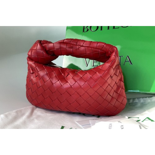 Bottega Veneta Mini Jodie Rounded hobo bag in Red Intrecciato leather