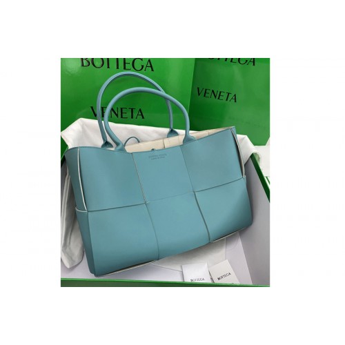 Bottega Veneta Arco Tote Bag in Blue Nappa leather