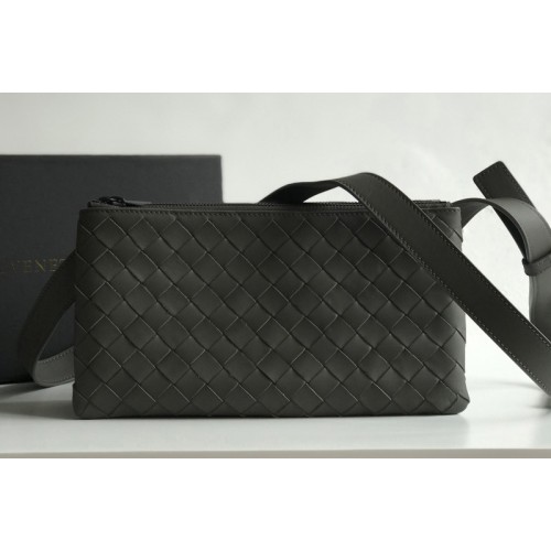 Bottega Veneta BV Messenger bag In Gray classic woven nappa leather