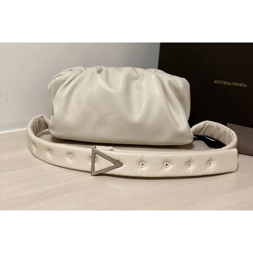 Bottega Veneta BV The Body Pouch Belt bag in White Lambskin Leather