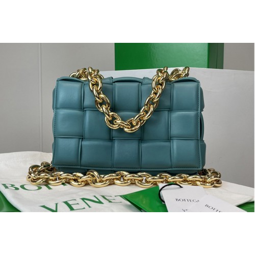 Bottega Veneta The Chain Cassette bag in maxi Blue Intrecciato Nappa leather With Gold Chain