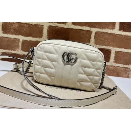 Gucci Marmont mini shoulder bag in White matelasse leather