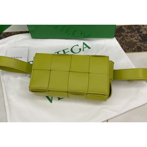 Bottega Veneta Cassette belt bag in Green Intrecciato Nappa leather