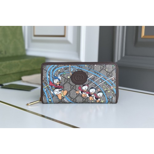 Gucci Disney Collaboration Donald Duck Long Wallet in Beige ebony Supreme canvas