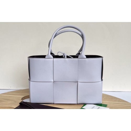 Bottega Veneta Arco Mini tote bag in Purple maxi Intrecciato Nappa leather