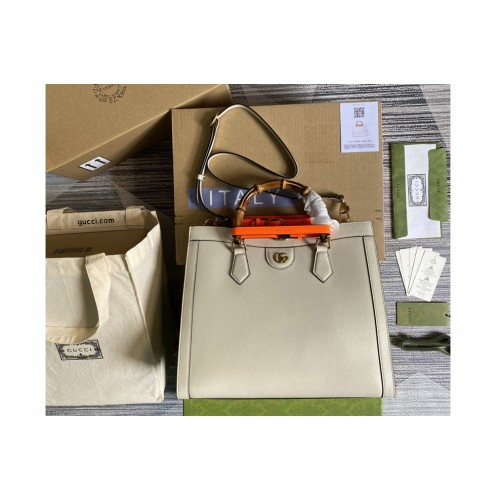 Gucci Diana medium tote bag in White leather