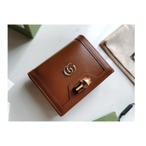 Gucci Diana card case wallet in Brown leather