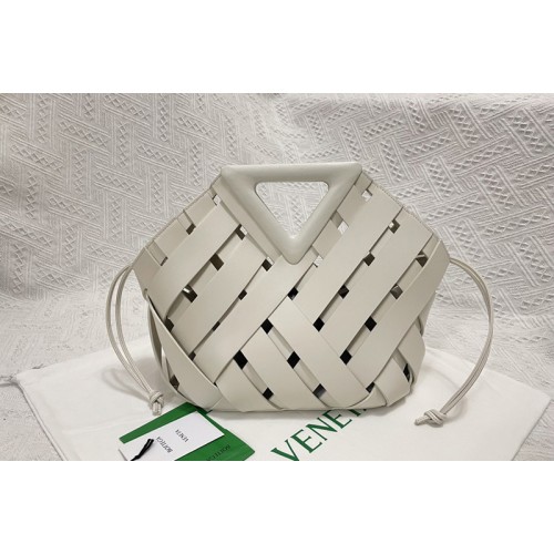 Bottega Veneta Point Intreccio leather top handle bag in White Intreccio leather