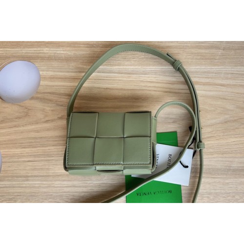 Bottega Veneta Cassette mini bag in Travertine intrecciato leather