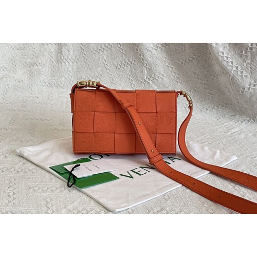 Bottega Veneta Cassette cross-body bag in Maple Intreccio leather