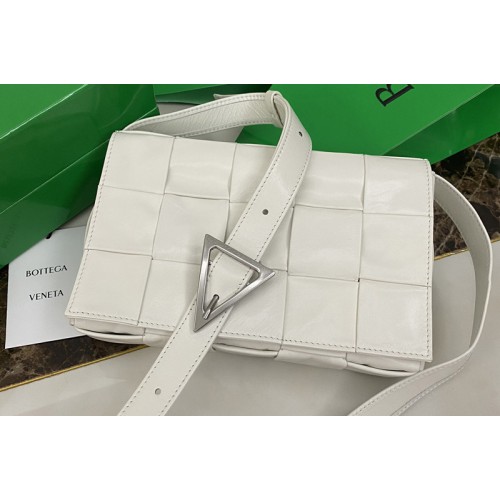 Bottega Veneta Cassette cross-body bag in White Intreccio leather
