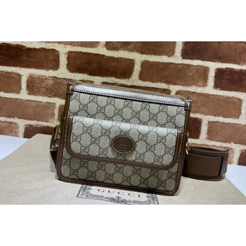 Gucci Messenger bag with Interlocking G in Beige and ebony Supreme canvas