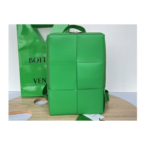 Bottega Veneta Arco Backpack in Green Intreccio leather