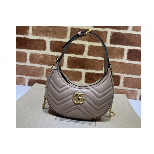 Gucci Marmont half-moon-shaped mini bag in Pink matelasse chevron leather