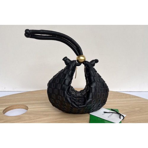 Bottega Veneta Turn Small intrecciato leather pouch in Black Leather