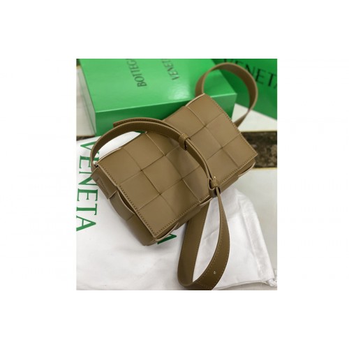 Bottega Veneta Cassette cross-body bag in Khaki double-face maxi weave