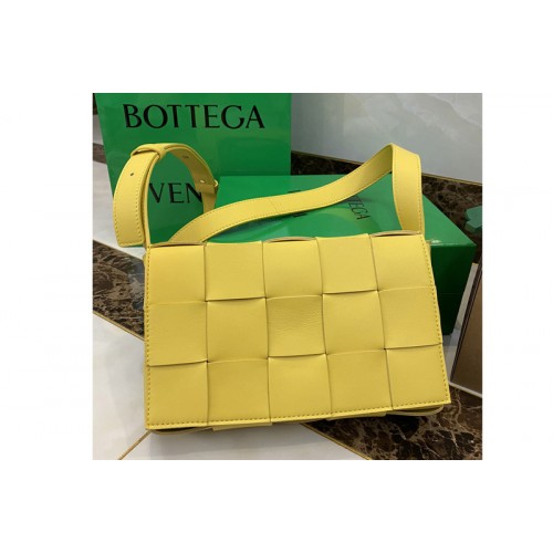 Bottega Veneta Cassette cross-body bag in Buttercup double-face maxi weave