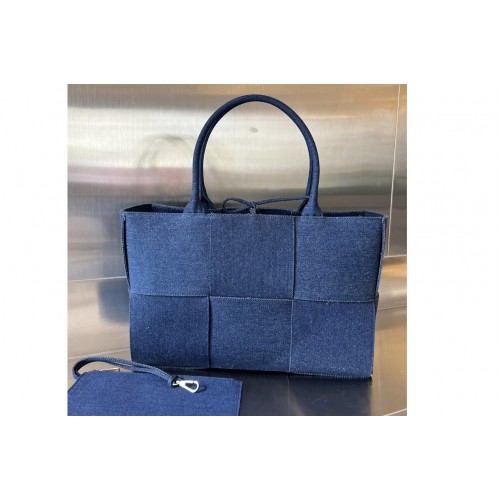 Bottega Veneta Medium Arco Tote Bag in Blue Denim