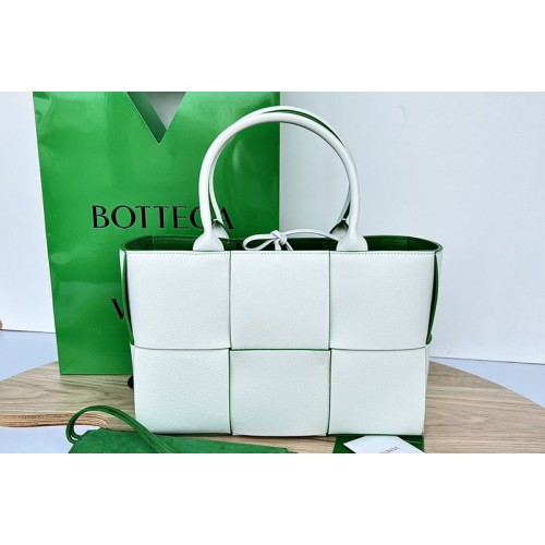 Bottega Veneta Arco Mini tote bag in White Intrecciato Nappa leather