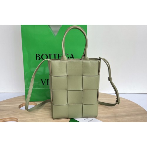 Bottega Veneta Mini Cassette Tote Bag in Travertine intreccio leather