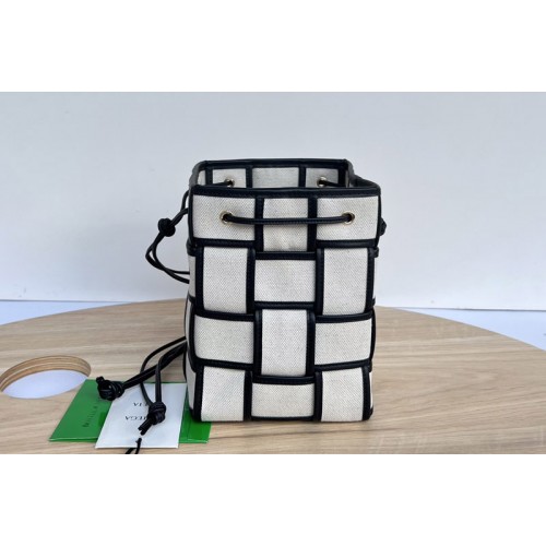 Bottega Veneta Small Cassette Bucket Bag in intreccio canvas