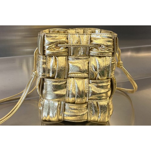Bottega Veneta Small Cassette Bucket Bag in Gold Leather