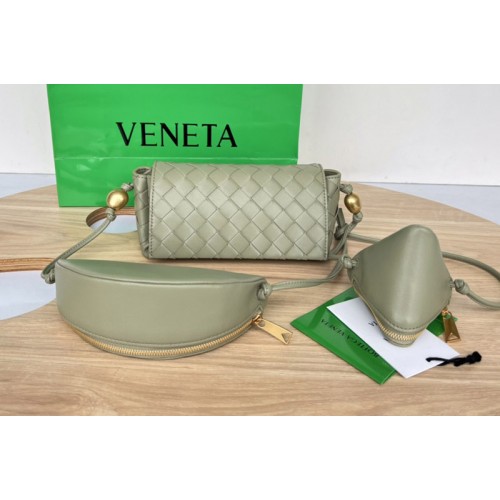 Bottega Veneta Pouch On Strap in Green Intrecciato leather
