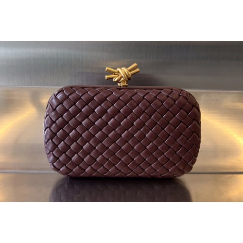 Bottega Veneta Knot Clutch Bag in Wine Leather