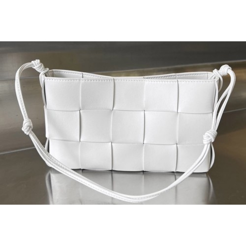Bottega Veneta Cassette Pouch On Strap Bag In White Leather