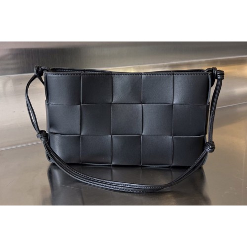Bottega Veneta Cassette Pouch On Strap Bag In Black Leather