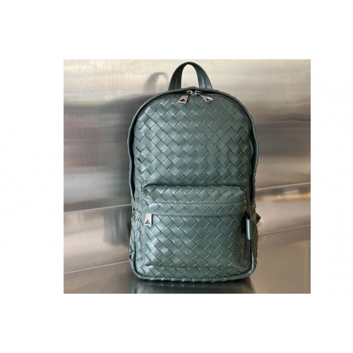 Bottega Veneta Small Intrecciato Backpack In Dark Green Leather