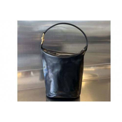 Bottega Veneta Medium Hobo Knot Bag in Black Leather