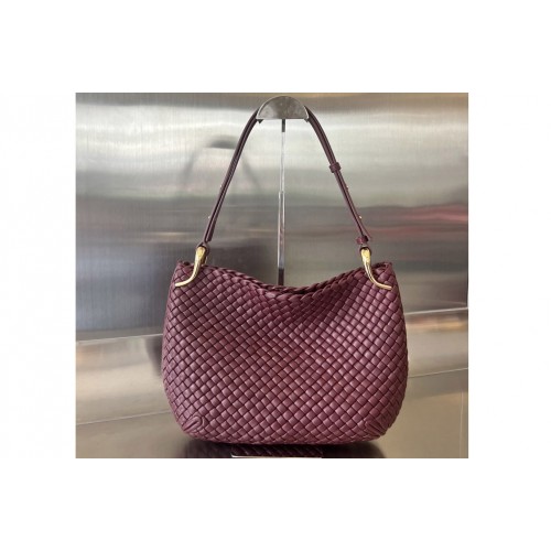 Bottega Veneta Clicker Shoulder Bag in Barolo Leather