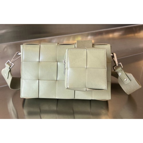 Bottega Veneta Cassette With Versatile Strap Bag in Travertine Leather