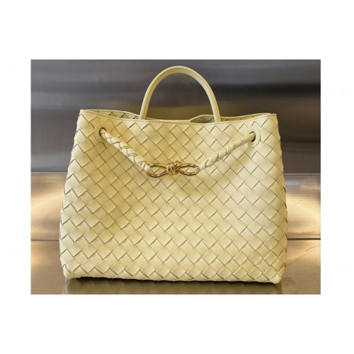 Bottega Veneta Medium Andiamo Bag in Ice-Cream Leather