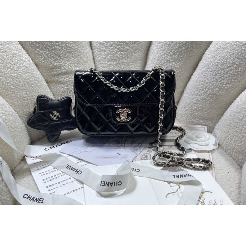Chanel Flap Bag in Black Leather