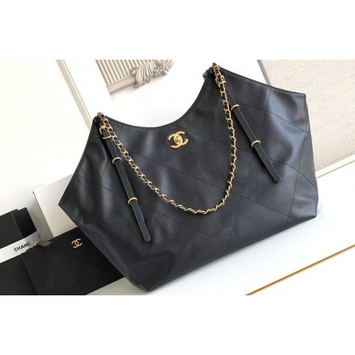 Chanel Shopping Bag in Black Leather