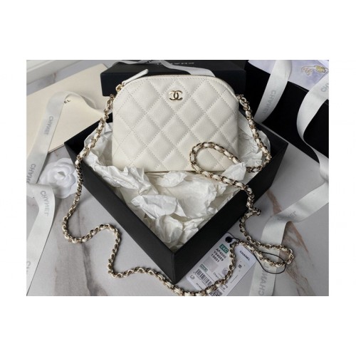 Chanel AP4000 Classic clutch with chain in White Leather
