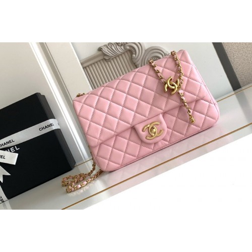 Chanel Flap Bag in Pink Leather
