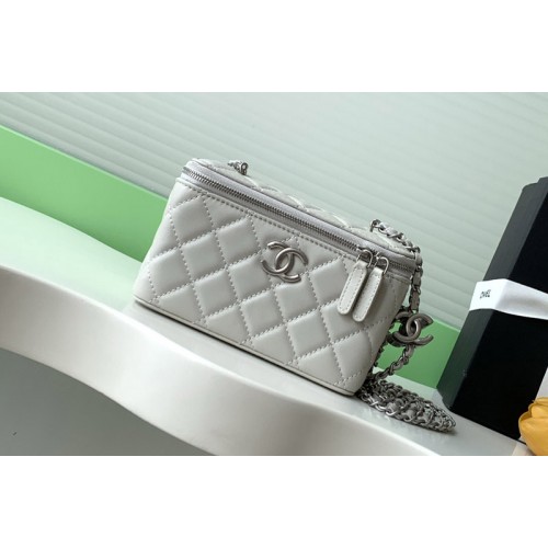 Chanel Long Vanity With Chain in White Leather
