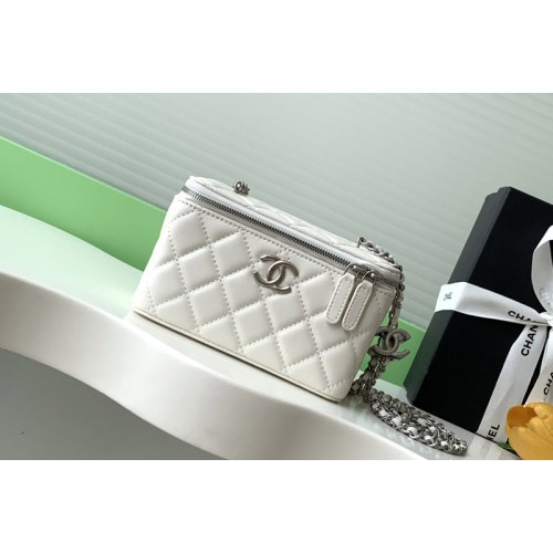 Chanel Long Vanity With Chain in White Leather Chanel Long Vanity With Chain in White Leather