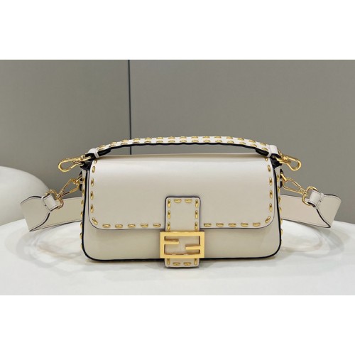 Fendi 8BR600 medium Baguette bag in White Leather